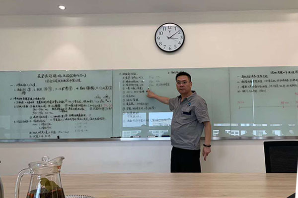共勉-江苏喷塑设备厂2468顺发彩票涂装应邀参加客户企业会议！